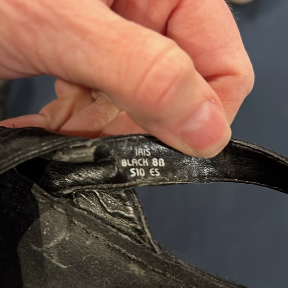 Earth Kalso 8 Leather upper. I hardly wore these Priced to sell no offers - Picture 4 of 6